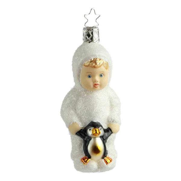 Schneekind mit Pinguin